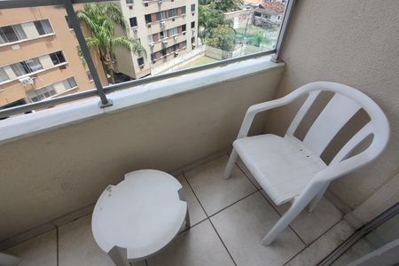 Apartamento à venda com 62m², 3 quartos e 1 vaga Apartamento à venda com 62m², 3 quartos e 1 vagaVaranda