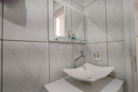 Apartamento à venda com 62m², 3 quartos e 1 vaga Apartamento à venda com 62m², 3 quartos e 1 vagaBanheiro Social