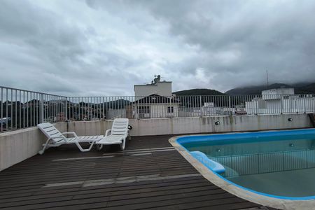 Apartamento à venda com 62m², 3 quartos e 1 vaga Apartamento à venda com 62m², 3 quartos e 1 vagaÁrea comum - Piscina