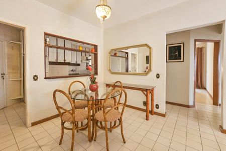 sala de apartamento para alugar com 3 quartos, 110m² em Centro, Guarujá