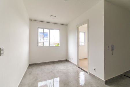 Sala/Cozinha de apartamento para alugar com 2 quartos, 35m² em Vila Norma, São Paulo