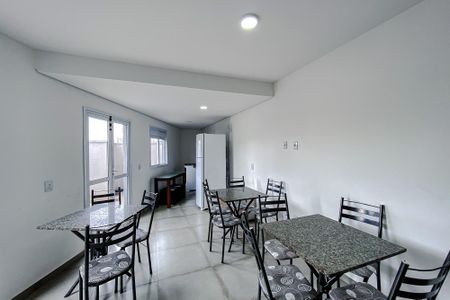 Apartamento para alugar com 40m², 2 quartos e sem vaga Apartamento para alugar com 40m², 2 quartos e sem vagaÁrea comum - Salão de festas