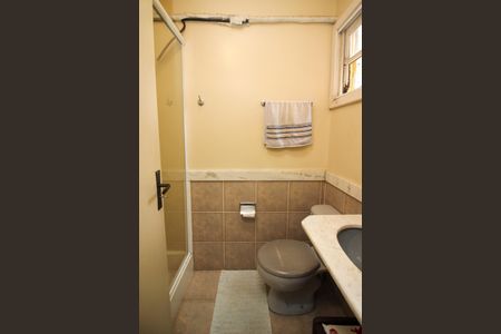 Casa de condomínio à venda com 118m², 3 quartos e 2 vagasBanheiro Social