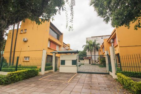 Casa de condomínio à venda com 118m², 3 quartos e 2 vagasFachada 