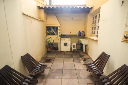 Casa de condomínio à venda com 118m², 3 quartos e 2 vagasÁrea de Serviço