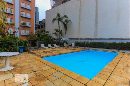 Apartamento para alugar com 47m², 2 quartos e 1 vaga Apartamento para alugar com 47m², 2 quartos e 1 vagaÁrea comum - Piscina