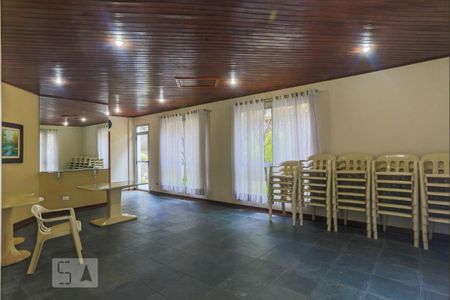Apartamento para alugar com 47m², 2 quartos e 1 vaga Apartamento para alugar com 47m², 2 quartos e 1 vagaÁrea comum - Salão de festas