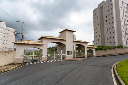 Apartamento à venda com 75m², 3 quartos e 1 vaga Apartamento à venda com 75m², 3 quartos e 1 vagaFachada