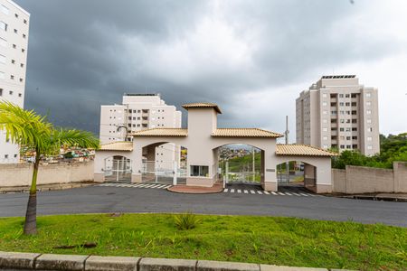 Apartamento à venda com 75m², 3 quartos e 1 vaga Apartamento à venda com 75m², 3 quartos e 1 vagaFachada