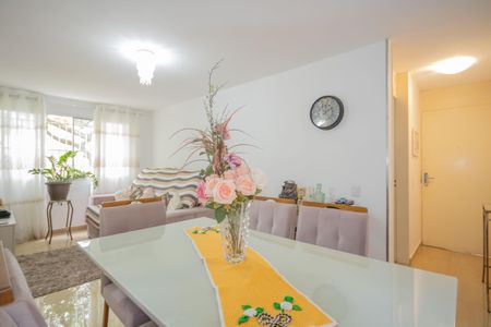 Sala de apartamento para alugar com 2 quartos, 58m² em Cidade das Flores, Osasco