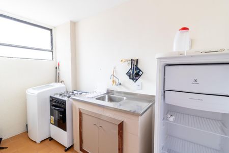 Cozinha de kitnet/studio para alugar com 1 quarto, 30m² em Centro Histórico, Porto Alegre