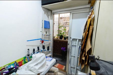 Apartamento à venda com 40m², 2 quartos e sem vaga Apartamento à venda com 40m², 2 quartos e sem vagaQuarto de Serviço