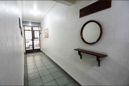 Apartamento à venda com 40m², 2 quartos e sem vaga Apartamento à venda com 40m², 2 quartos e sem vagaHall