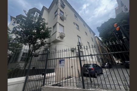 Apartamento à venda com 40m², 2 quartos e sem vaga Apartamento à venda com 40m², 2 quartos e sem vagaFachada
