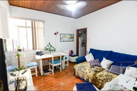 Apartamento à venda com 40m², 2 quartos e sem vaga Apartamento à venda com 40m², 2 quartos e sem vagaSala