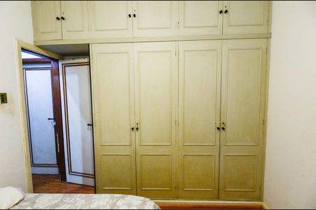 Quarto 1 de apartamento à venda com 2 quartos, 40m² em Tijuca, Rio de Janeiro