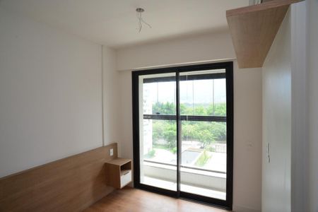 Suíte de apartamento para alugar com 2 quartos, 74m² em Barra da Tijuca, Rio de Janeiro