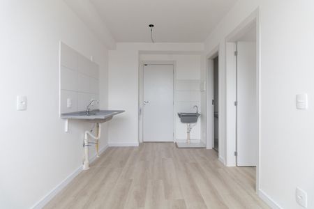 Cozinha  de apartamento para alugar com 1 quarto, 28m² em Vila Moraes, São Paulo