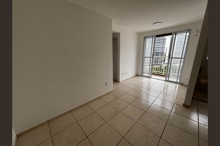 Sala de apartamento para alugar com 3 quartos, 57m² em Barra Olímpica, Rio de Janeiro