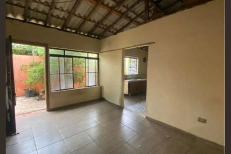 Casa à venda com 2 quartos, 110m² em Indianópolis, São Paulo