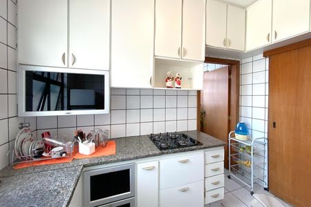Apartamento à venda com 120m², 4 quartos e 2 vagasCozinha