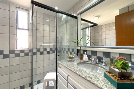 Apartamento à venda com 120m², 4 quartos e 2 vagasBanheiro da Suíte 1