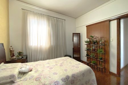 Apartamento à venda com 120m², 4 quartos e 2 vagasSuite 1