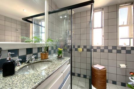 Apartamento à venda com 120m², 4 quartos e 2 vagasBanheiro