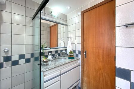 Apartamento à venda com 120m², 4 quartos e 2 vagasBanheiro da Suíte 1