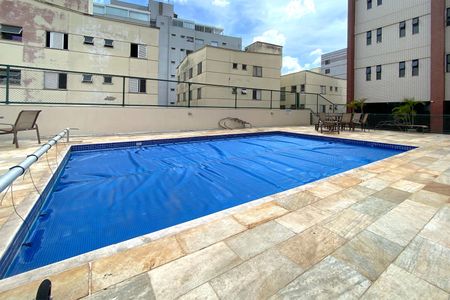Apartamento à venda com 120m², 4 quartos e 2 vagasÁrea comum - Piscina