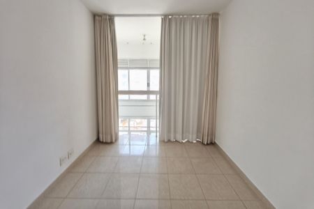 Apartamento à venda com 70m², 2 quartos e 2 vagasSuíte