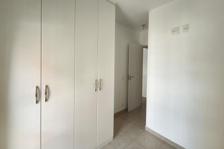 Apartamento à venda com 70m², 2 quartos e 2 vagasQuarto 