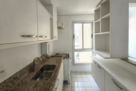 Apartamento à venda com 70m², 2 quartos e 2 vagasCozinha