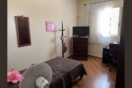 Casa à venda com 3 quartos, 179m² em Jardim da Fonte, Jundiaí