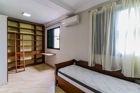 Quarto de apartamento para alugar com 3 quartos, 210m² em Rio Pequeno, São Paulo