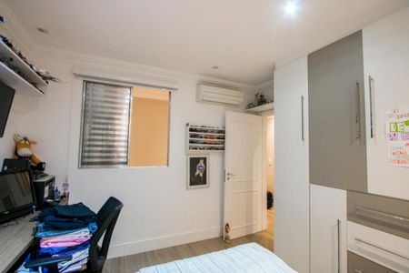 Casa à venda com 250m², 3 quartos e 3 vagas Casa à venda com 250m², 3 quartos e 3 vagasQuarto 2