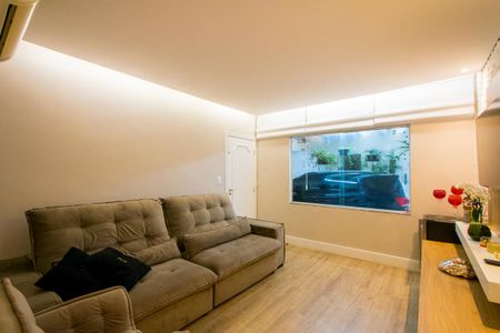 Sala de casa à venda com 3 quartos, 250m² em Campestre, Santo André