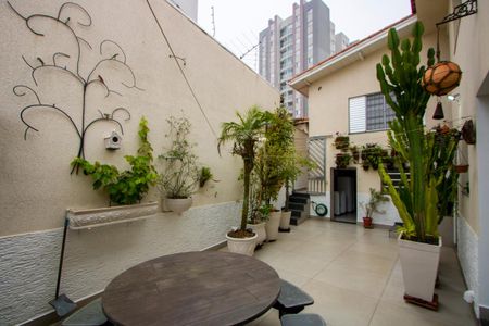 Casa à venda com 250m², 3 quartos e 3 vagas Casa à venda com 250m², 3 quartos e 3 vagasQuintal