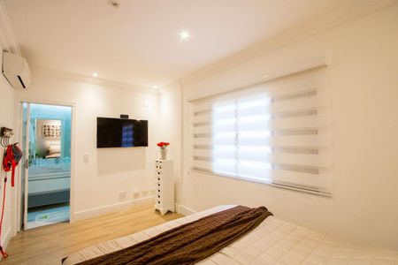 Casa à venda com 250m², 3 quartos e 3 vagas Casa à venda com 250m², 3 quartos e 3 vagasQuarto 1 - Suíte