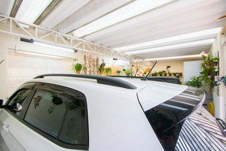 Casa à venda com 250m², 3 quartos e 3 vagas Casa à venda com 250m², 3 quartos e 3 vagasGaragem