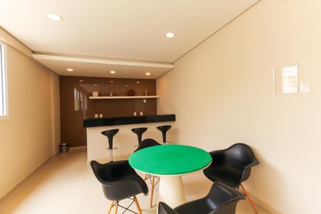 Apartamento à venda com 70m², 2 quartos e 2 vagas Apartamento à venda com 70m², 2 quartos e 2 vagasSala de Jogos