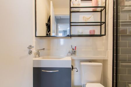 Apartamento à venda com 37m², 2 quartos e sem vaga Apartamento à venda com 37m², 2 quartos e sem vagaBanheiro