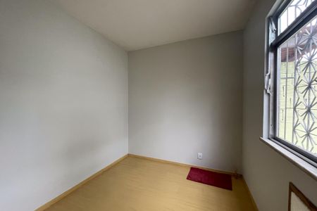 Quarto 2 de apartamento para alugar com 2 quartos, 65m² em Ilha do Governador, Rio de Janeiro