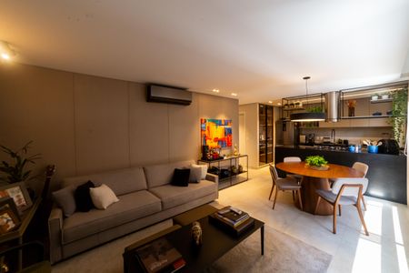 Sala de apartamento à venda com 2 quartos, 80m² em Lourdes, Belo Horizonte