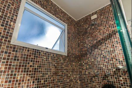 Apartamento à venda com 101m², 2 quartos e 1 vagaBanheiro da Suíte