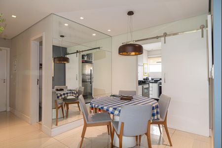 Apartamento à venda com 101m², 2 quartos e 1 vagaSala