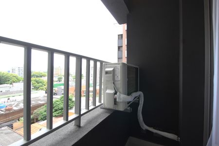 Varanda de kitnet/studio para alugar com 1 quarto, 25m² em Indianópolis, São Paulo