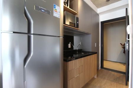 Cozinha de kitnet/studio para alugar com 1 quarto, 25m² em Indianópolis, São Paulo