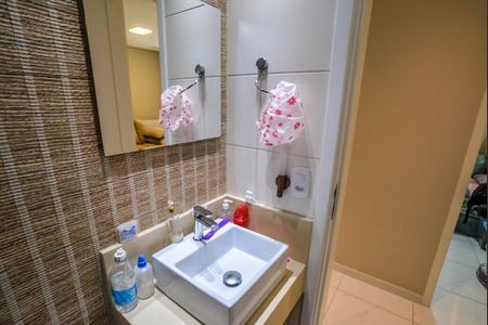 Apartamento à venda com 66m², 3 quartos e 1 vagaBanheiro Social