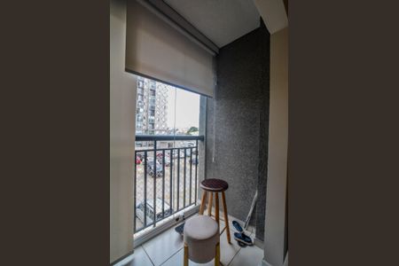 Sala de apartamento à venda com 3 quartos, 66m² em Vila Metalúrgica, Santo André